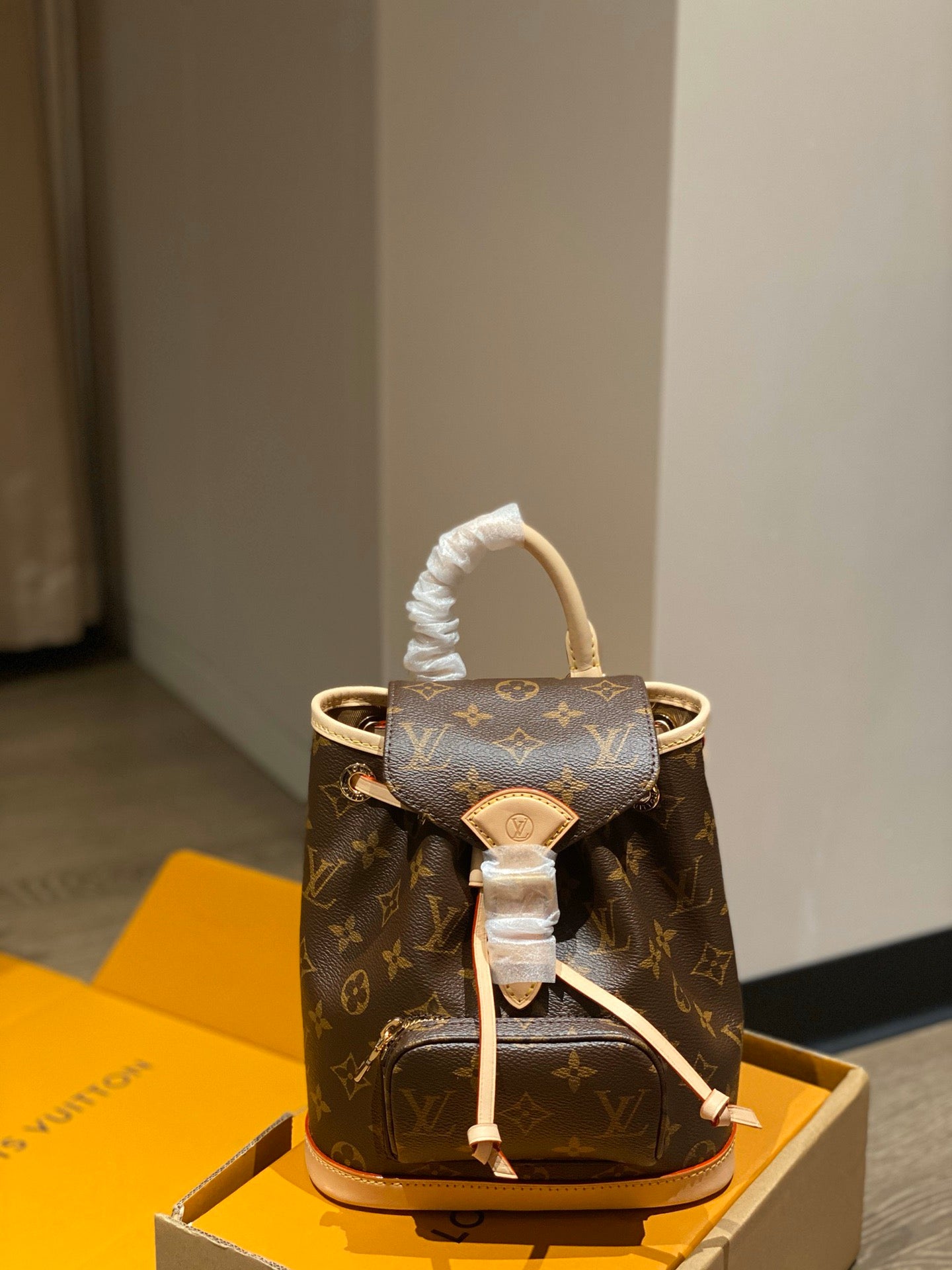 LOU Montsouris Backpack