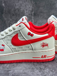 NIKE Air Force 1 x Hello Kitty