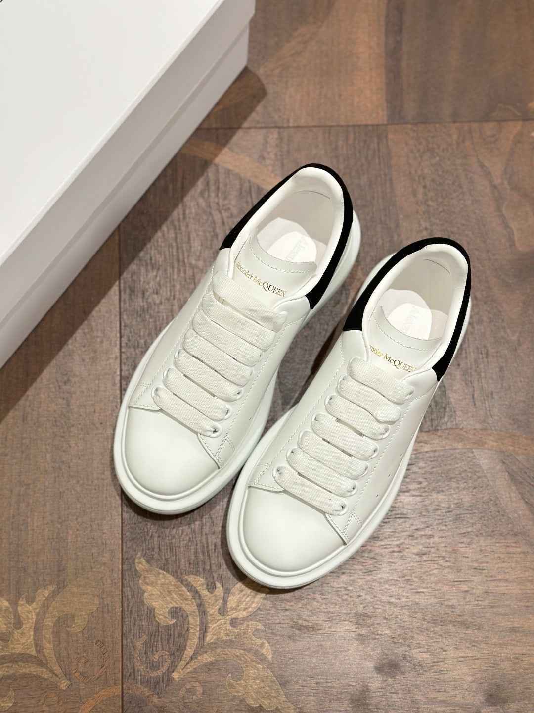 ALEXANDER MCQ Sneakers