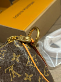 LOU Keepall Bandoulière 25 Bag
