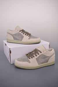 Air Jordan 1 Low SE