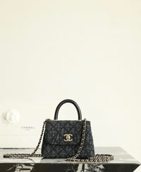CC 26P Quilted Handle Clutch