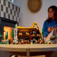 Lego Disney Snow White and The Seven Dwarfs' Cottage 43242