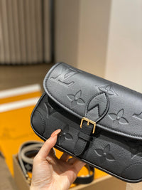 LOU Diane Bag