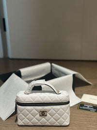 CC 26s Vanity Bag