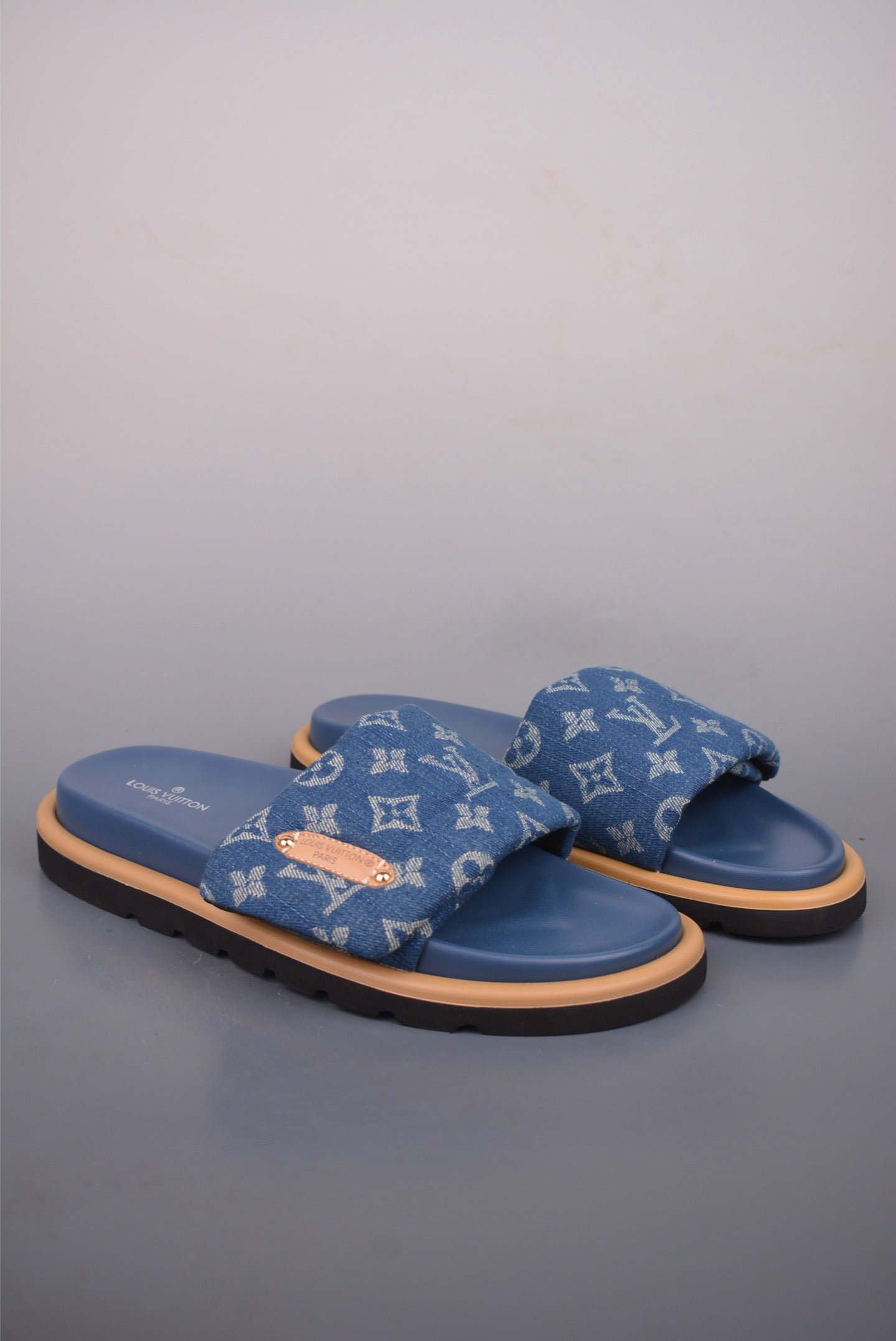 LOU Comfort Mules