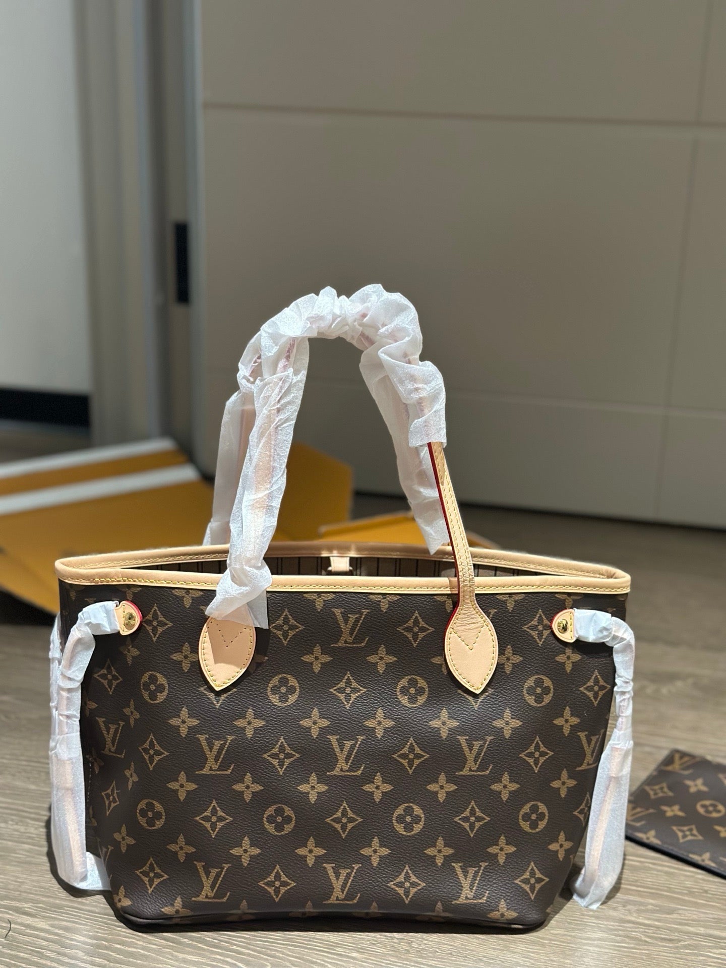 LOU Neverfull PM