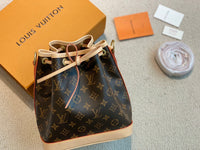 LOU Bucket Bag B