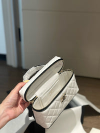 CC 26s Vanity Bag