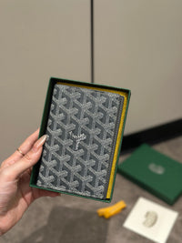 GOYA Passport Holder