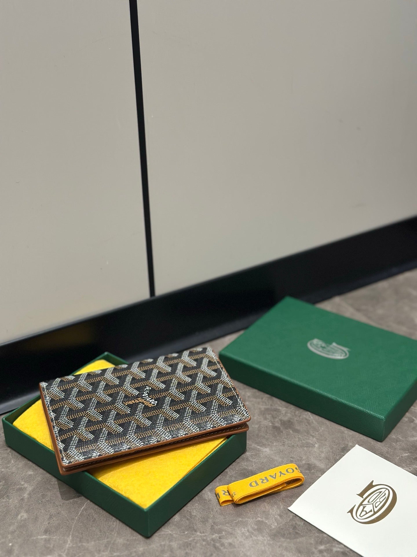 GOYA Passport Holder