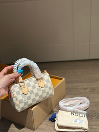 LOU Nano Speedy Bag