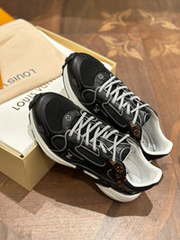 LOU Olympia Trainers