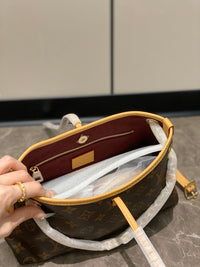 LOU CarryAll Bag
