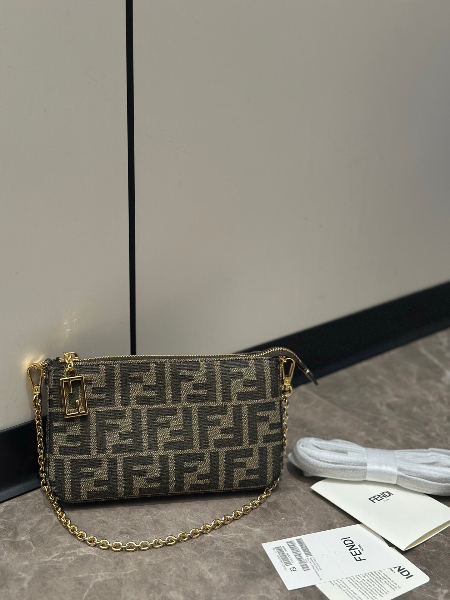 FD Baguette Pouch