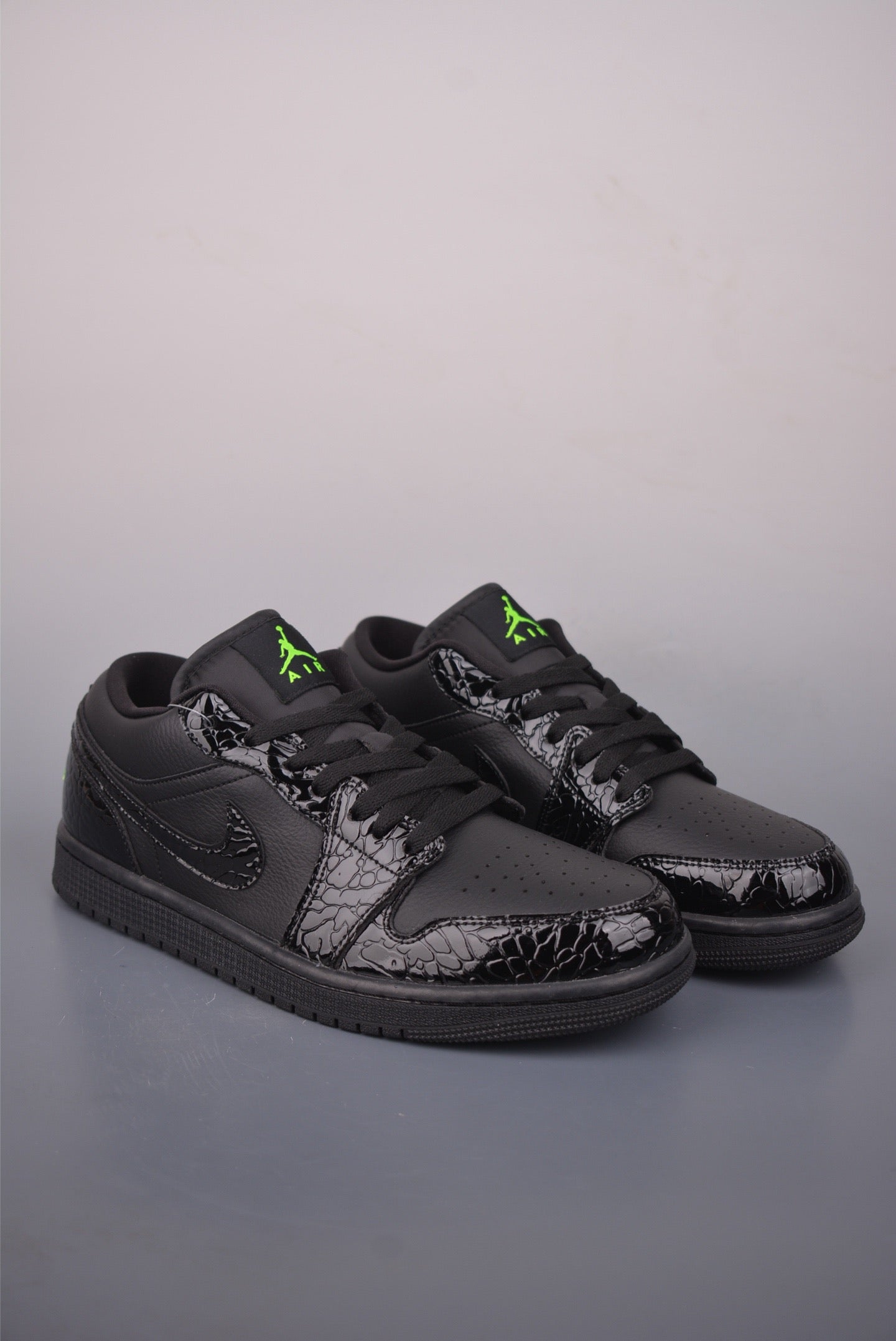 Air Jordon 1 Low