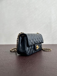 CC Pearl Crush Flap Bag