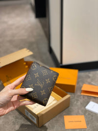LOU Multiple Wallet