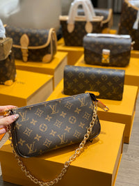 LOU Pochette Accessoires Bag