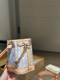 LOU 26w Nano Noé Bag