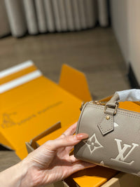 LOU Nano Bag