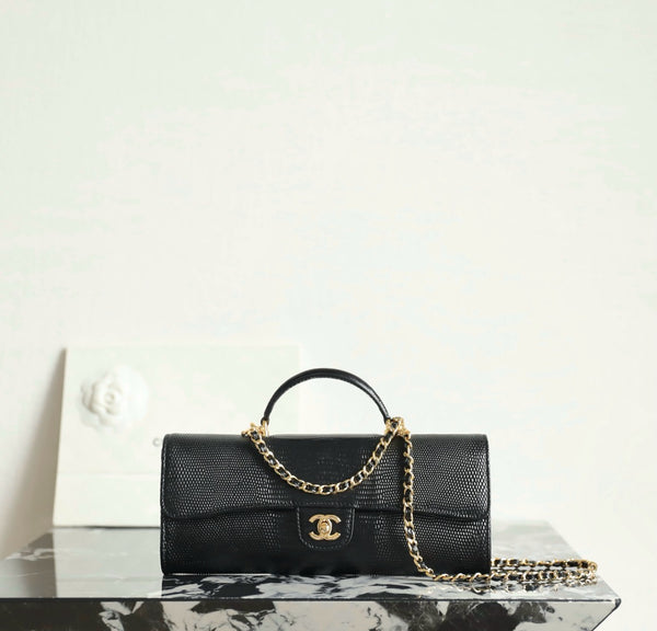 CC Calfskin Lizard Embossed Clutch