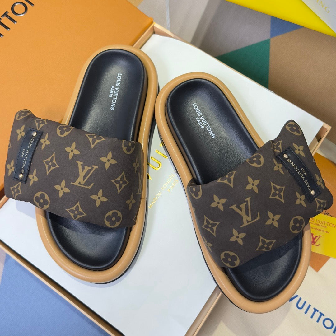 LOU Pool Pillow Mules