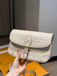 LOU Diane Bag