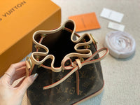 LOU Bucket Bag B