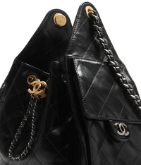 CC 25 Small Handbag in Black Shiny Crumpled Calfskin