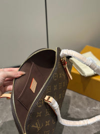 LOU Squire EW Bag