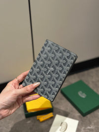 GOYA Passport Holder