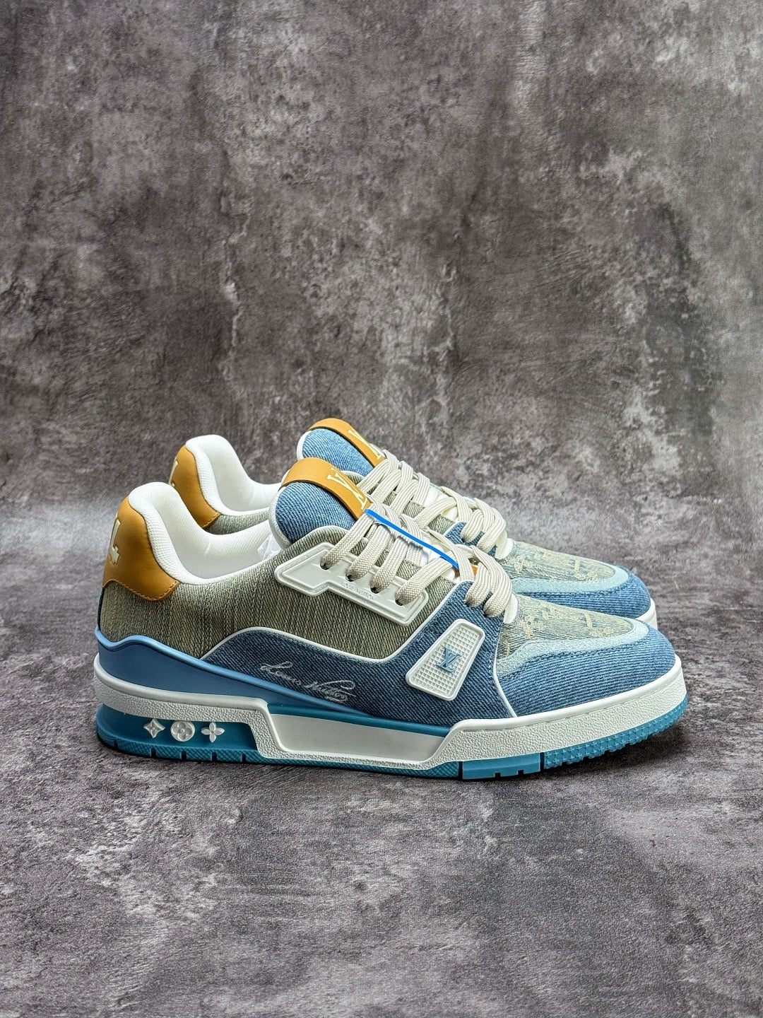 LOU Trainers