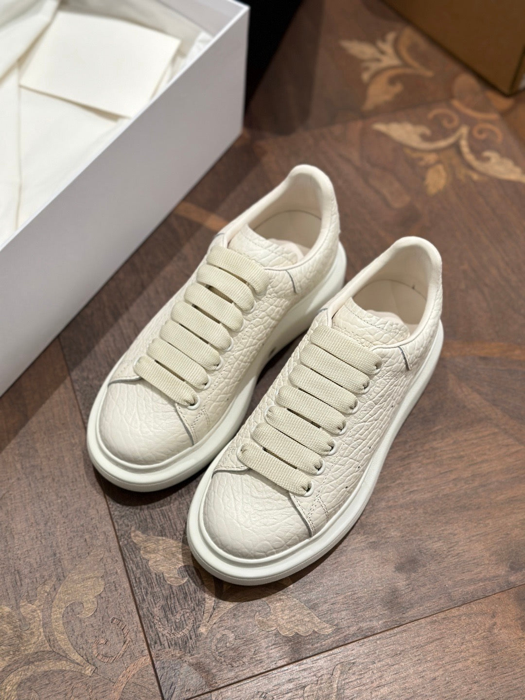 ALEXANDER MCQ Sneakers