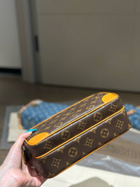LOU Nil Bag