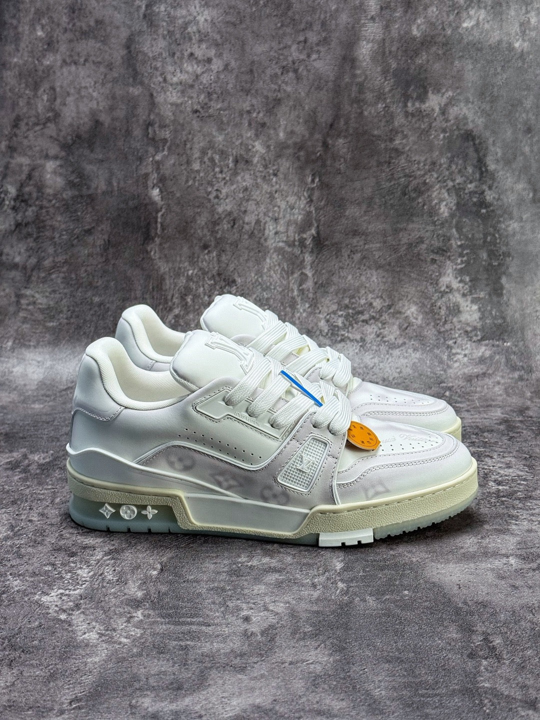 LOU Trainers