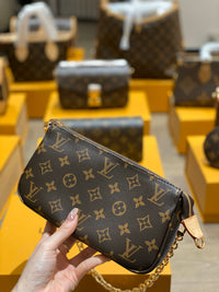 LOU Pochette Accessoires Bag