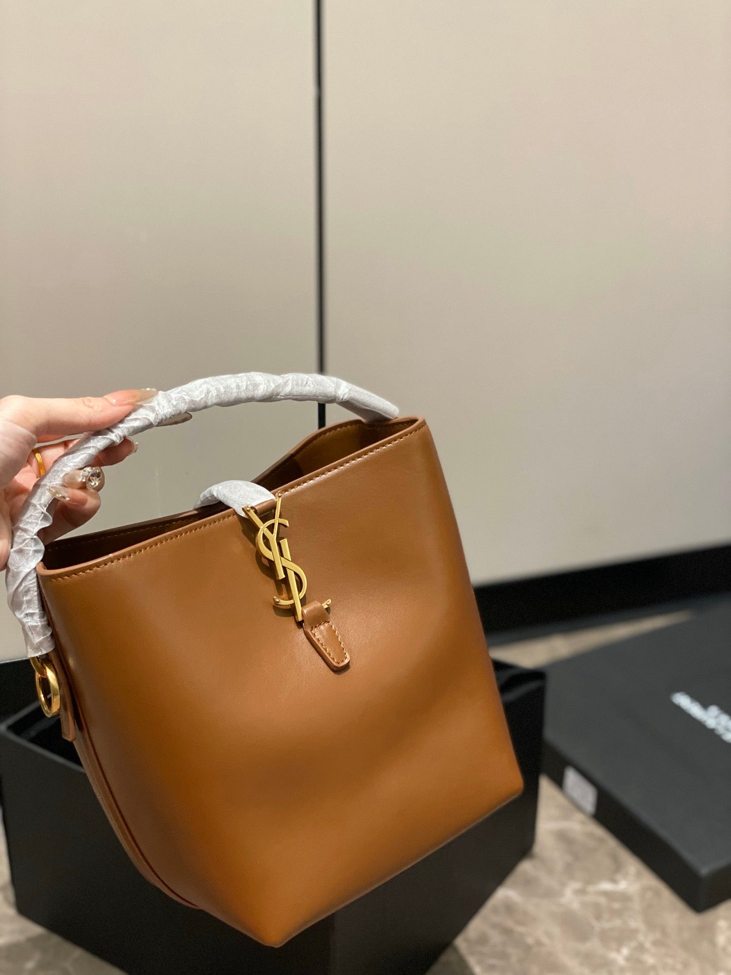 SL Le 37 Bucket Bag