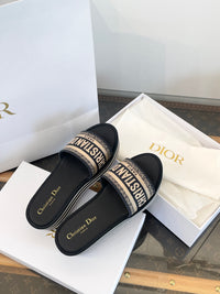 CD Dway Slides