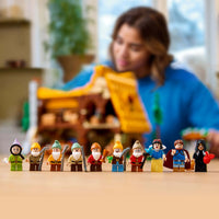 Lego Disney Snow White and The Seven Dwarfs' Cottage 43242