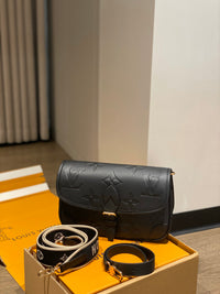 LOU Diane Bag