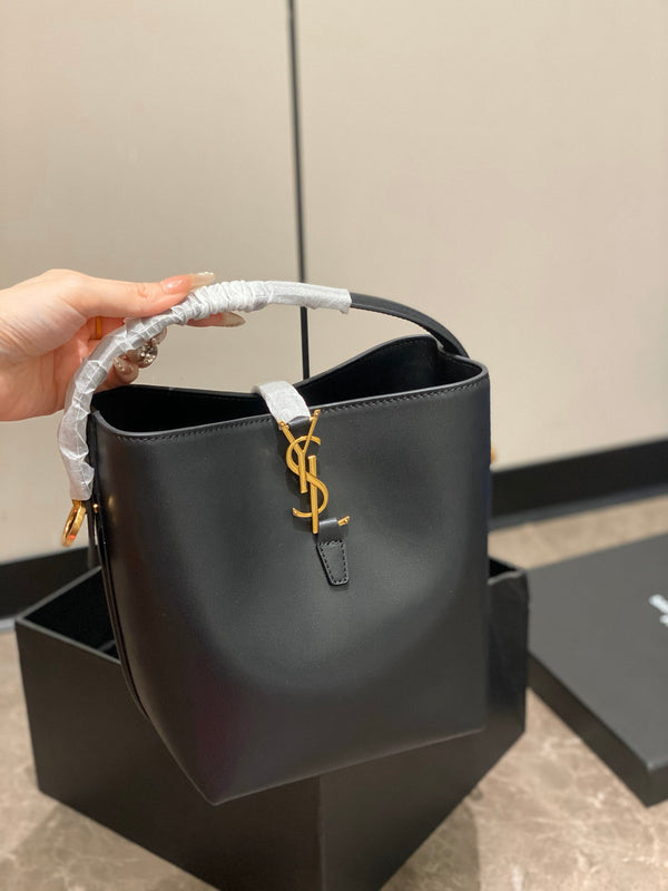 SL Le 37 Bucket Bag