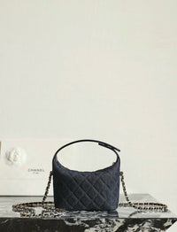 CC Hobo Clutch
