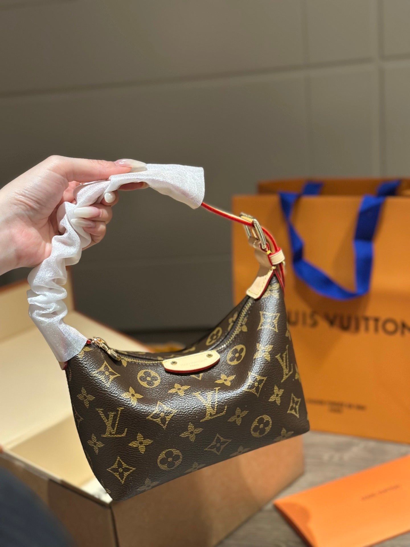 LOU Hills Bag