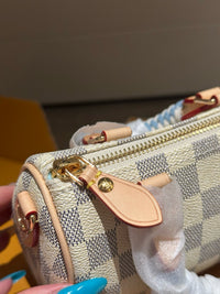LOU Nano Speedy Bag