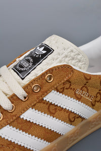 AD x GG Gazelle