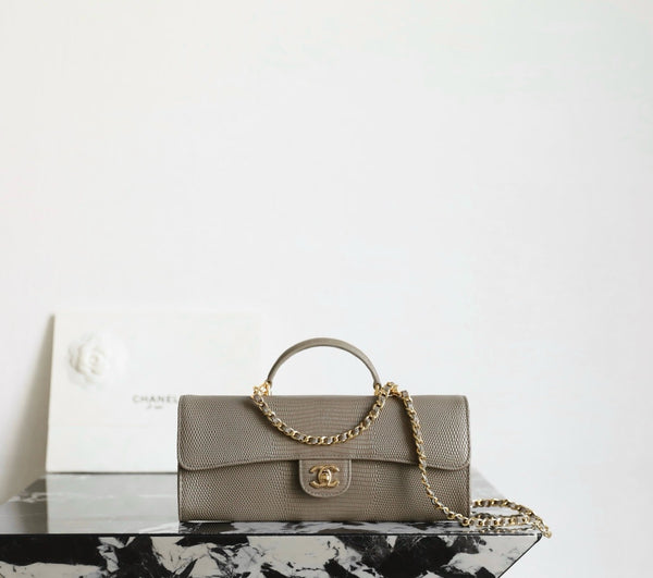 CC Calfskin Lizard Embossed Clutch