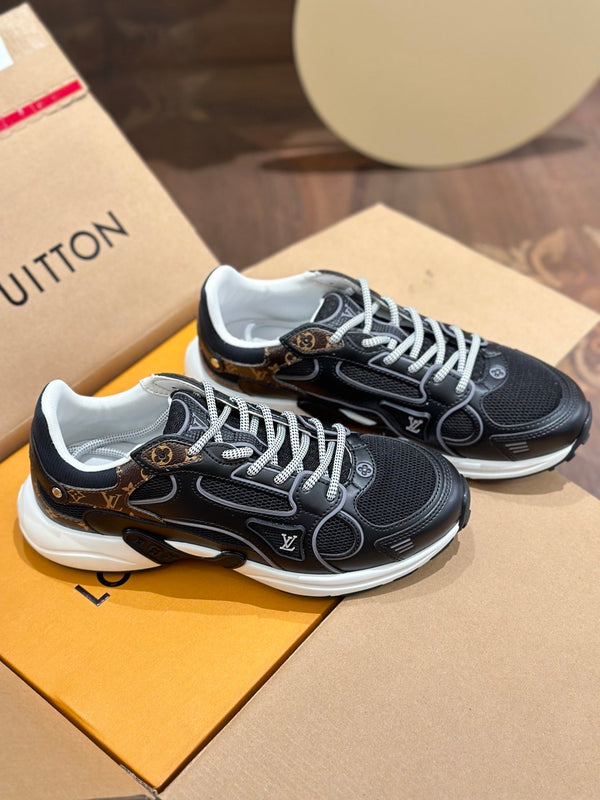 LOU Olympia Trainers